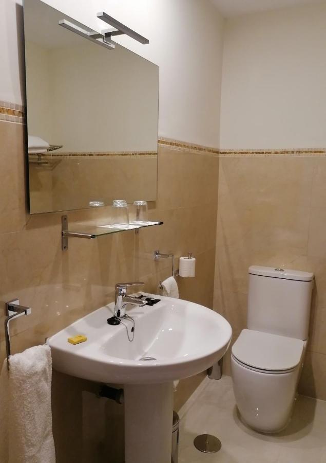 Hostal La Reina 사모라 외부 사진