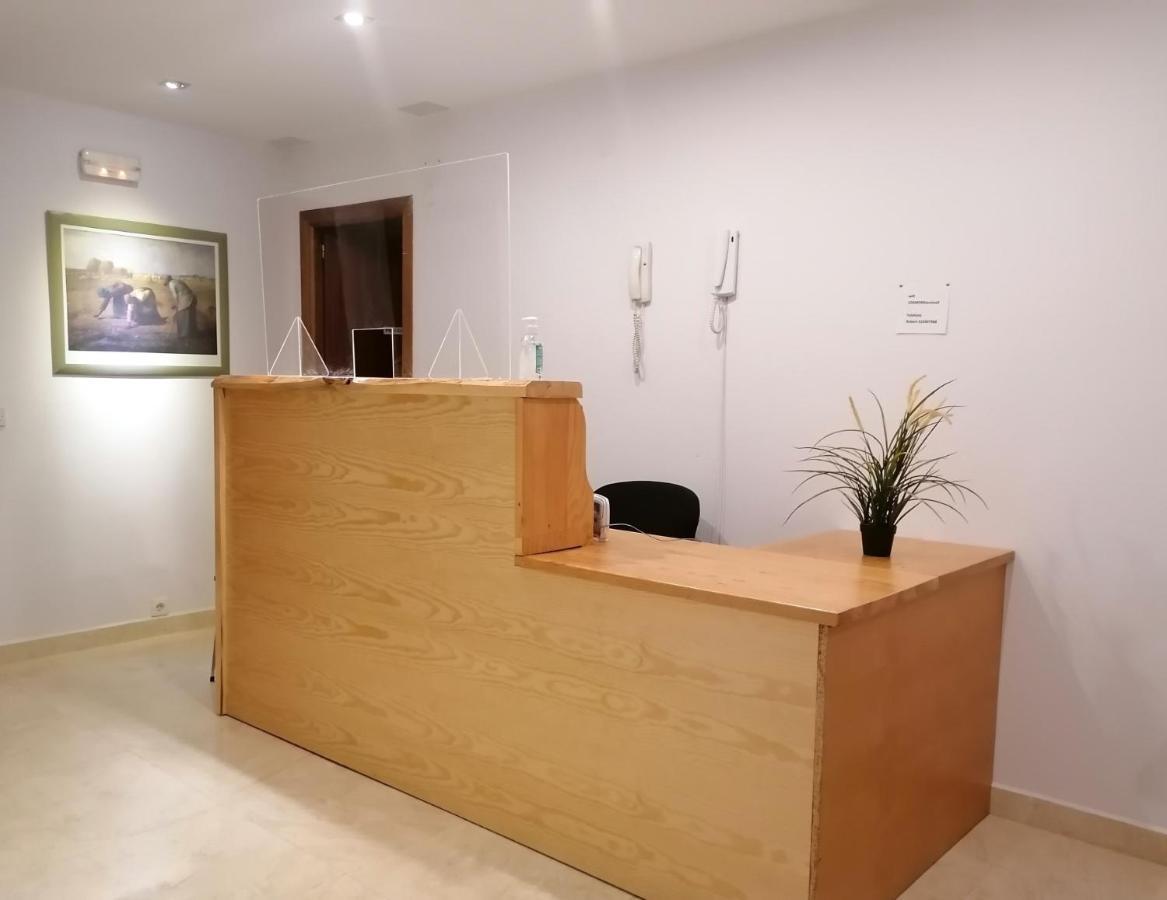 Hostal La Reina 사모라 외부 사진